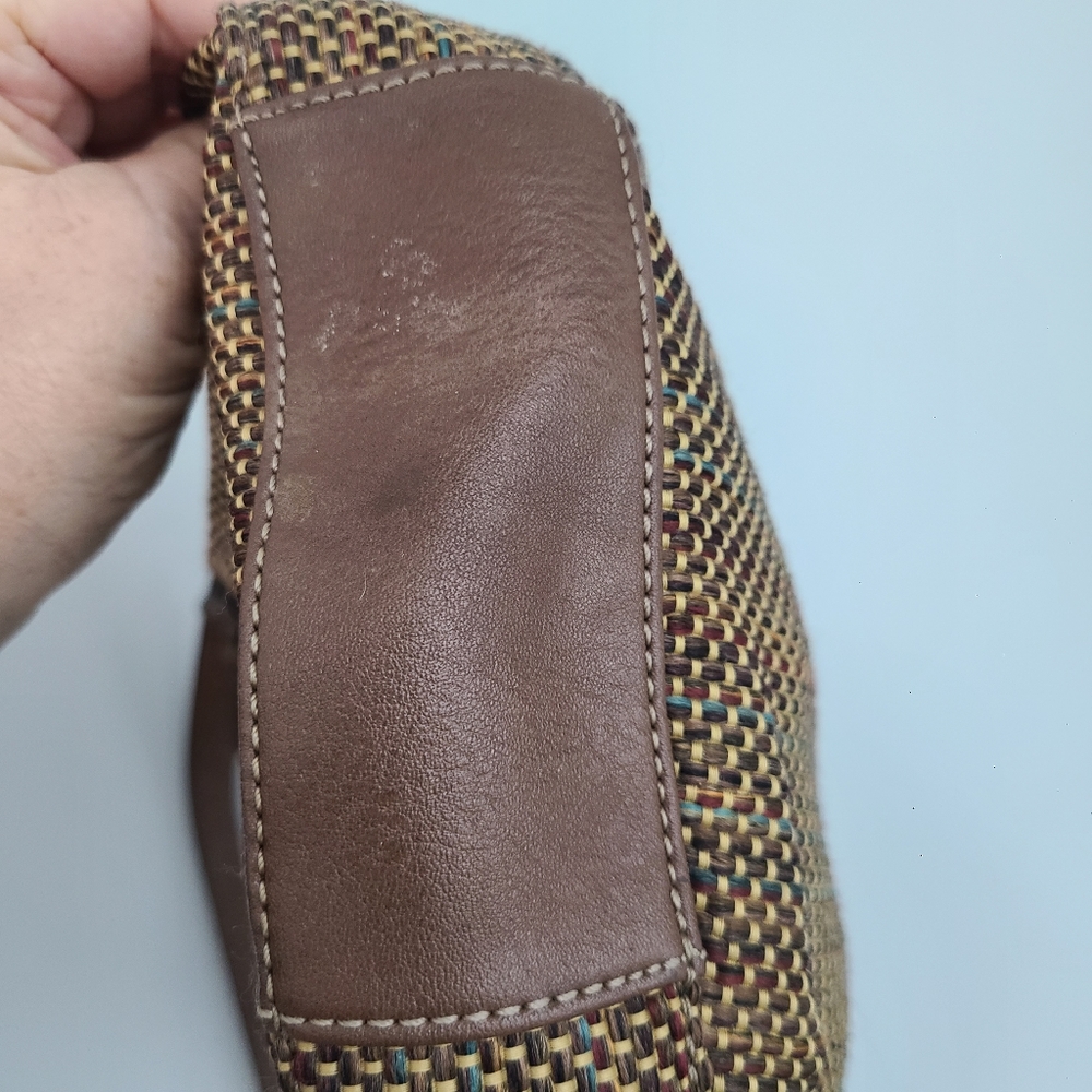 Fossil Mini Woven Shoulder Bag With Leather Handle #75082 8.5" W x 7" H x 2" D - Picture 7 of 12